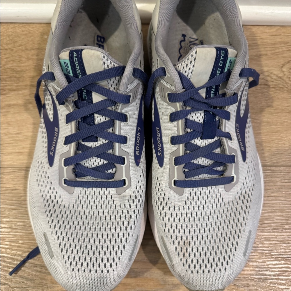 Brooks Women’s  Running Shoes - Light Gray and Navy
